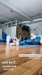 Valerie Stup feet photo thumbnail