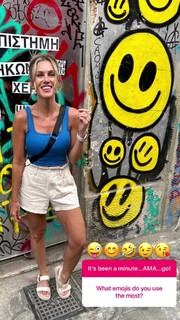 Valerie Stup feet photo thumbnail