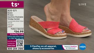 Valerie Stup feet photo thumbnail