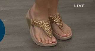 Valerie Stup feet photo thumbnail