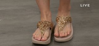 Valerie Stup feet photo thumbnail