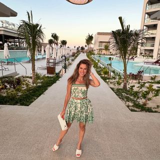 Valerie Stup feet photo thumbnail