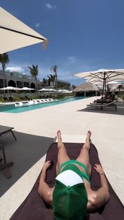 Valerie Stup feet photo thumbnail