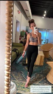 Valerie Stup feet photo thumbnail