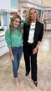 Valerie Stup feet photo thumbnail