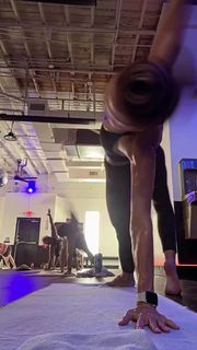 Valerie Stup feet photo thumbnail