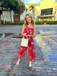 Valerie Stup feet photo 3