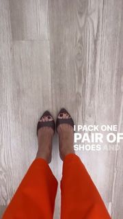 Valerie Stup feet photo 10