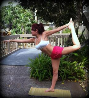 Valerie Wyndham feet photo thumbnail