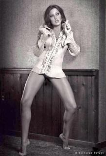 Valerie Wyndham feet photo thumbnail