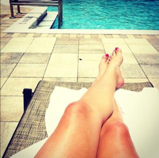 Valerie Wyndham feet photo thumbnail