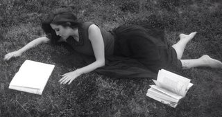 Valerie Wyndham feet photo thumbnail