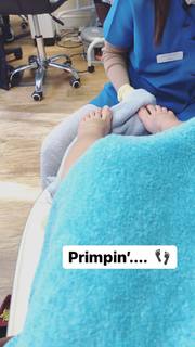 Valerie Wyndham feet photo thumbnail