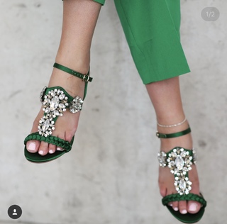 Valerie Wyndham feet photo thumbnail