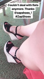 Valerie Wyndham feet photo thumbnail