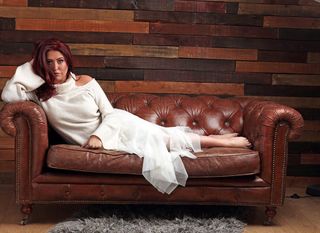 Valerie Wyndham feet photo thumbnail