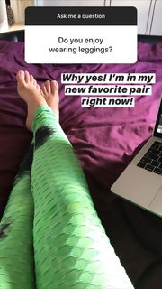 Valerie Wyndham feet photo thumbnail