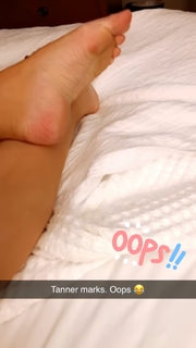 Valerie Wyndham feet photo thumbnail