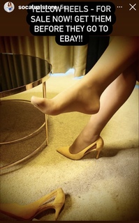 Valerie Wyndham feet photo thumbnail