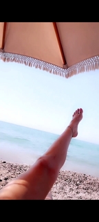 Valerie Wyndham feet photo thumbnail