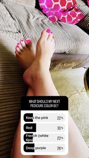 Valerie Wyndham feet photo thumbnail