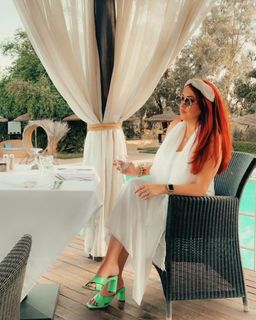 Valerie Wyndham feet photo thumbnail