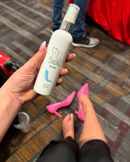 Valerie Wyndham feet photo thumbnail