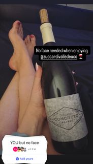 Valerie Wyndham feet photo thumbnail