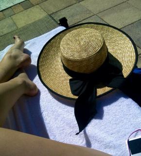 Valerie Wyndham feet photo thumbnail