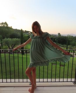 Valery Kaufman feet photo 1