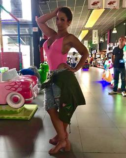 Valesca Popozuda feet photo 6
