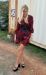 Valia Chatzitheodorou feet photo 9