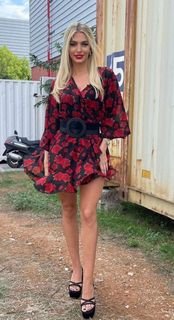 Valia Chatzitheodorou feet photo 1