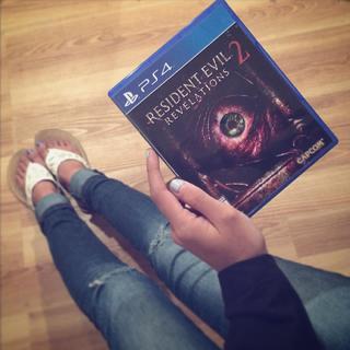 Valkyrae feet photo thumbnail