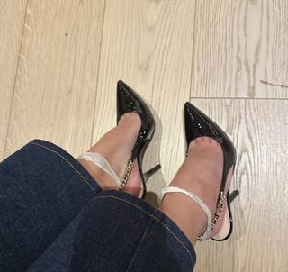 Valkyrae feet photo thumbnail