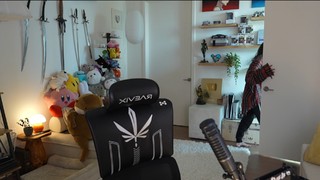 Valkyrae feet photo thumbnail