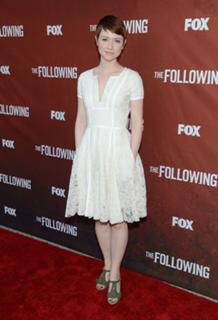 Valorie Curry feet photo thumbnail