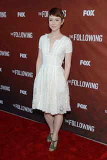 Valorie Curry feet photo thumbnail