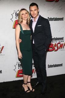 Valorie Curry feet photo thumbnail