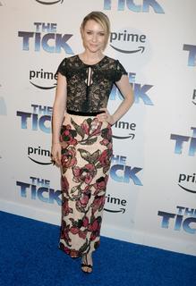 Valorie Curry feet photo thumbnail