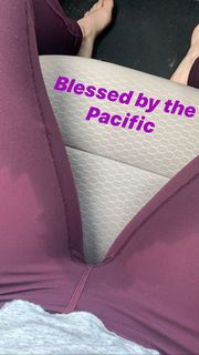 Valorie Curry feet photo thumbnail