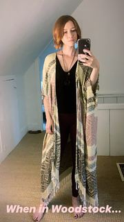 Valorie Curry feet photo thumbnail