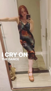 Valorie Curry feet photo thumbnail