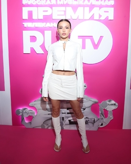 Valya Karnaval feet photo thumbnail
