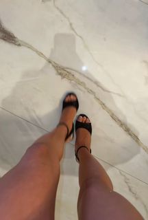 Valya Karnaval feet photo thumbnail