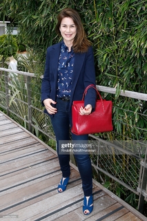 Valérie Kaprisky feet photo 10