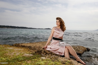 Valérie Kaprisky feet photo 2