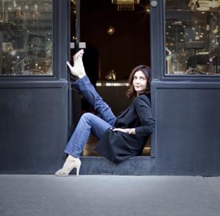 Valérie Karsenti feet photo thumbnail