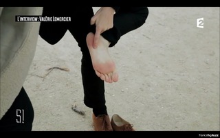 Valérie Lemercier feet photo 13