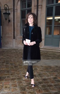 Valérie Lemercier feet photo 5